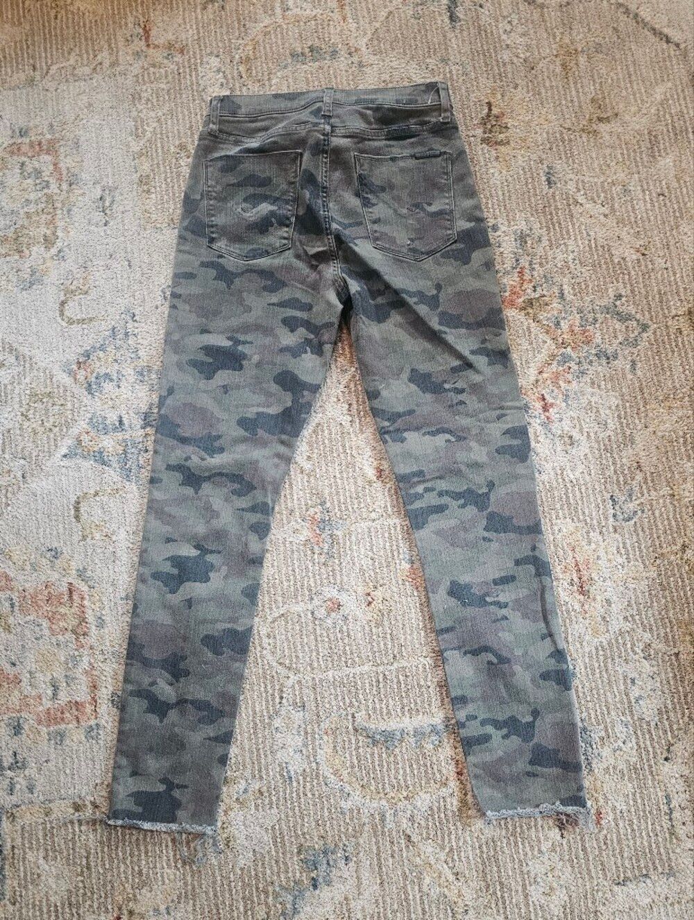 Hudson Barbara Crop Raw Hem, Sz 27 With 27" Inseam, Like New